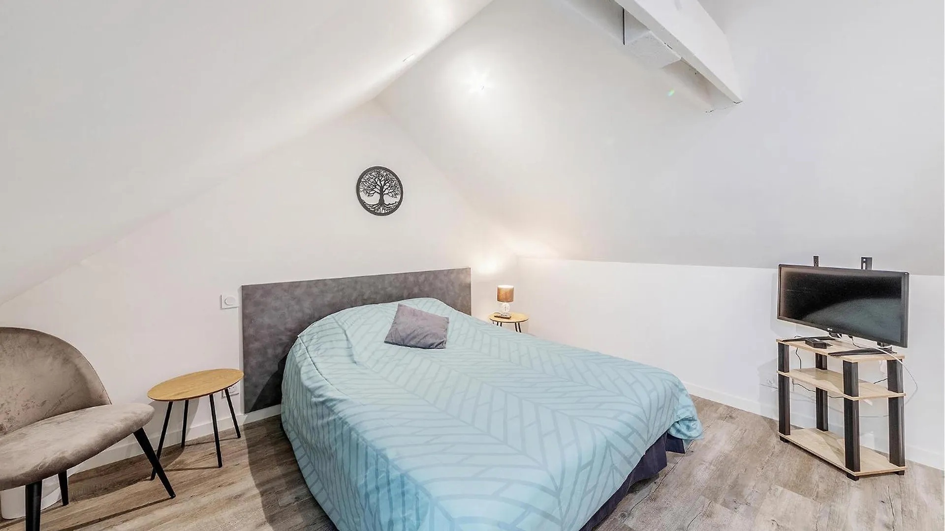 Cozy Apartment In Saint-Benoit-Des-Ondes With Kitchen