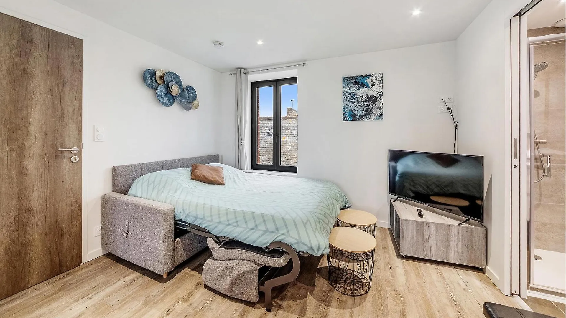 Cozy Apartment In Saint-Benoit-Des-Ondes With Kitchen